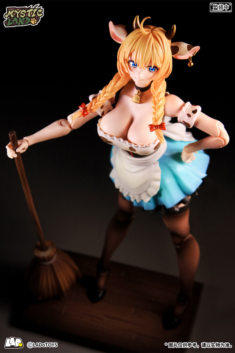ERA-003 Daisy Taurus Waitress Ver. 1/12 Action Figure