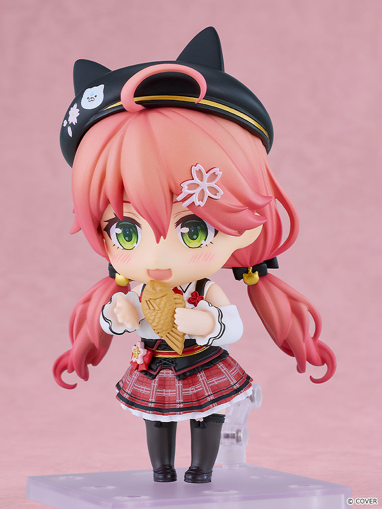 Nendoroid Sakura Miko: Casual Outfit Ver.