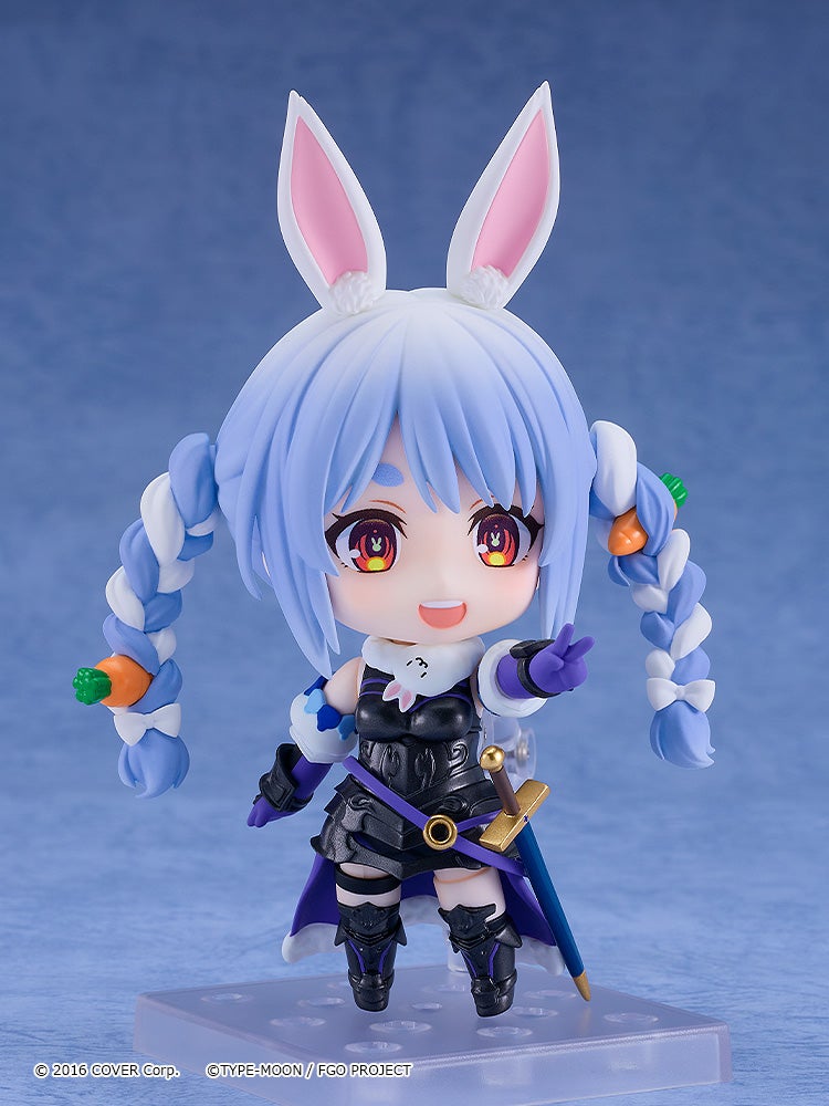 Nendoroid Usada Pekora (Mash Kyrielight Collaboration Ver.)