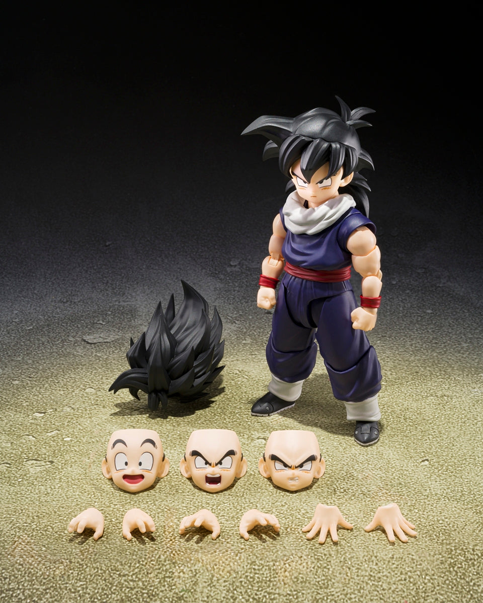 S.H.Figuarts  Son Gohan (Z-Fighters) Limited Edition with Z-Fighters Group Base Ver. A