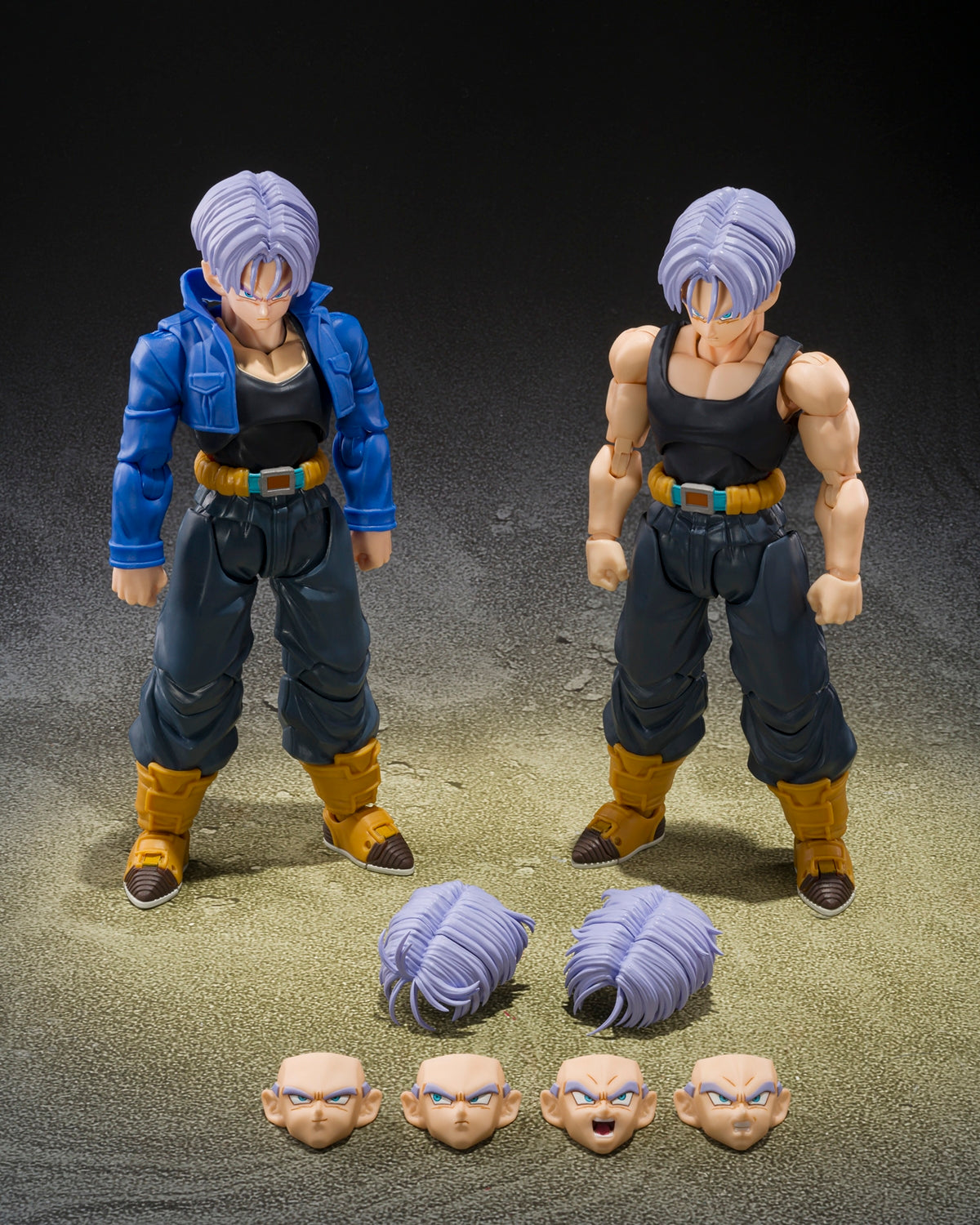 S.H.Figuarts Trunks (Z-Fighters) Limited Edition with Z-Fighters Group Base Ver. B