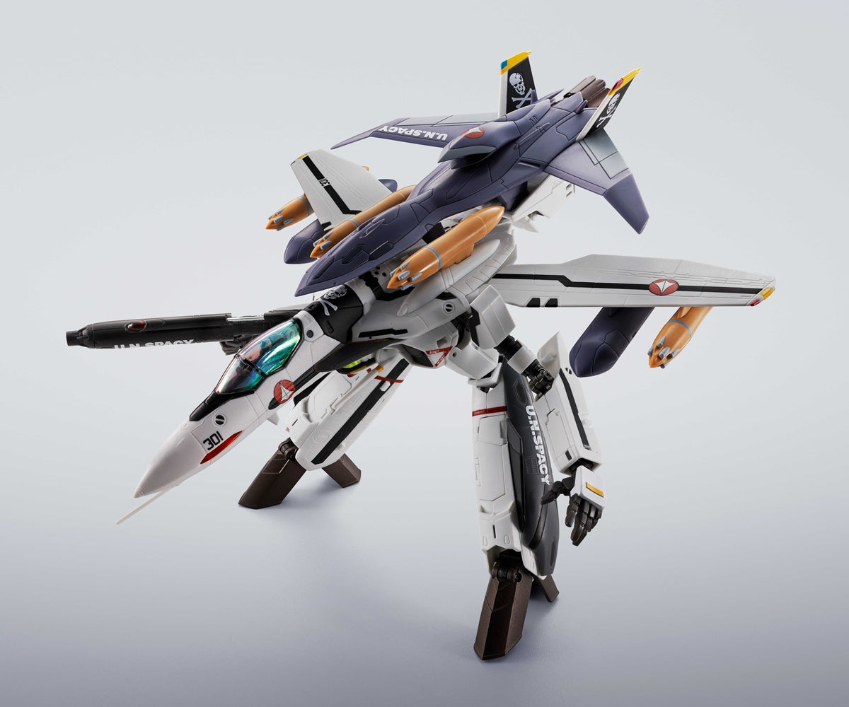 Hi-Metal R VF-0S Phoenix (Roy Focker Use) + QF-2200D-B Ghost